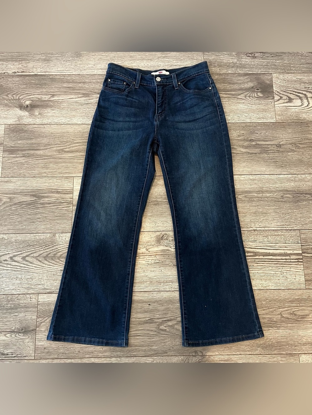 Levi’s Perfectly Slimming Women’s Jean 512 Bootcut Blue Dark Wash Petite